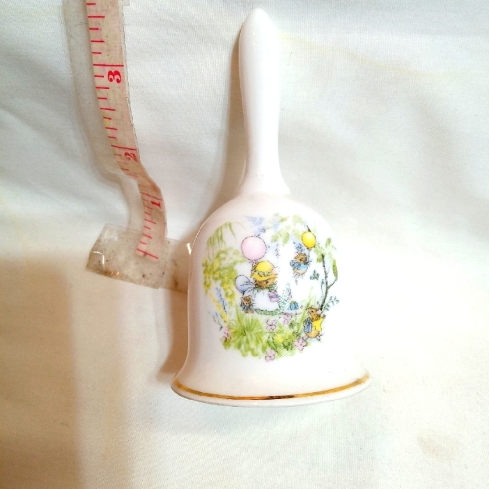 𝅺VINTAGE Papel bone china dinner bell